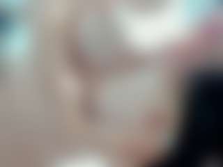 Naila's Live Sex Cam Show