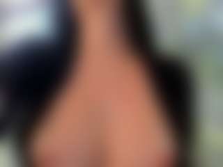 Naila's Live Sex Cam Show