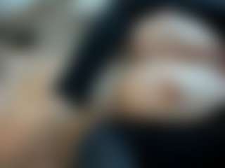 Naila's Live Sex Cam Show