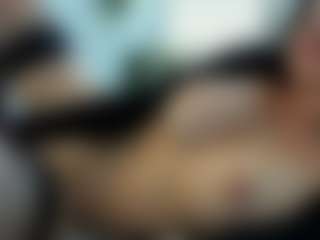 Naila's Live Sex Cam Show