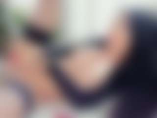 Naila's Live Sex Cam Show