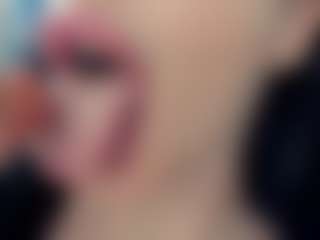 Naila's Live Sex Cam Show