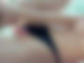 Naila's Live Sex Cam Show