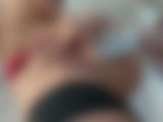 Naila's Live Sex Cam Show