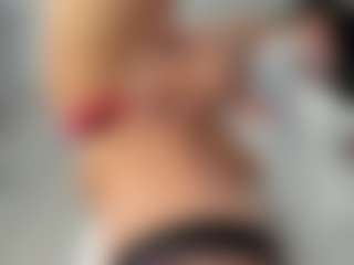 Naila's Live Sex Cam Show
