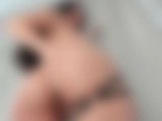 Naila's Live Sex Cam Show