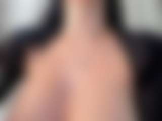 Naila's Live Sex Cam Show