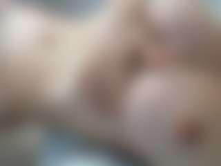 Naila's Live Sex Cam Show