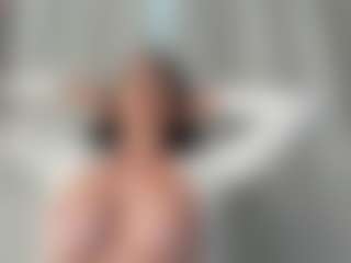 Naila's Live Sex Cam Show
