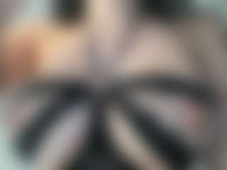 Naila's Live Sex Cam Show