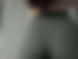 Live cam show with Naila - Fingering on CamClone