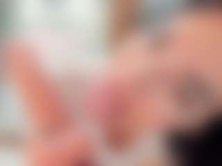 Live cam show with Naila - Small Tits on Pornisteam.com