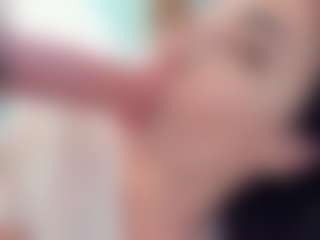 Live cam show with Naila - Spank on Adult Interactions