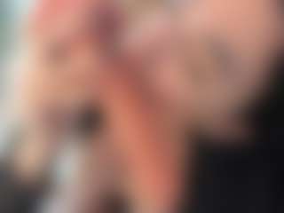 Naila's Live Sex Cam Show