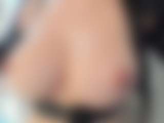 Naila's Live Sex Cam Show