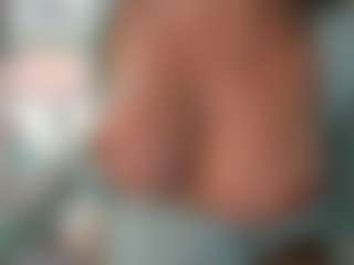 Naila's Live Sex Cam Show