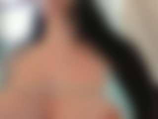 Live cam show with Naila - Orgasm on Camsoda