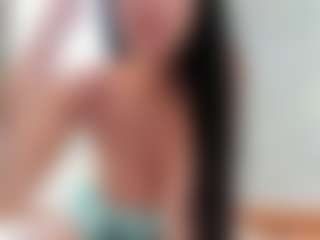 Naila's Live Sex Cam Show