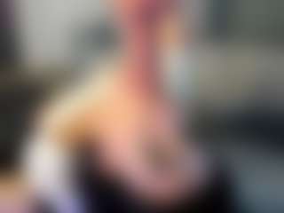 Naila's Live Sex Cam Show