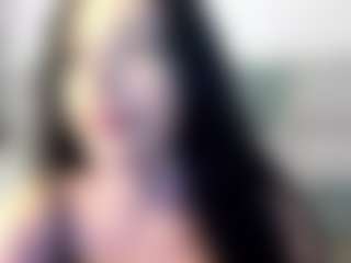 Naila's Live Sex Cam Show