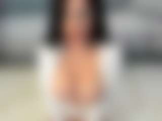 Naila's Live Sex Cam Show