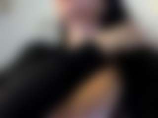 Naila's Live Sex Cam Show