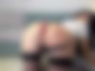 Naila's Live Sex Cam Show