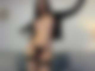 Naila's Live Sex Cam Show