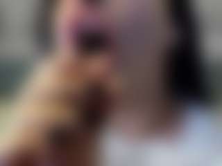 Naila's Live Sex Cam Show