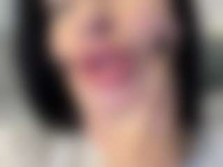 Naila's Live Sex Cam Show