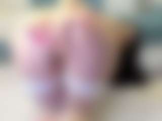 Naila's Live Sex Cam Show