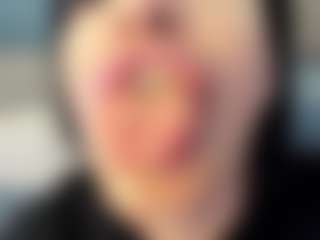 Naila's Live Sex Cam Show
