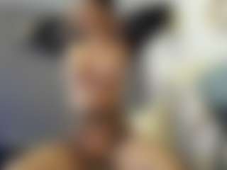 Naila's Live Sex Cam Show