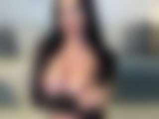 Naila's Live Sex Cam Show
