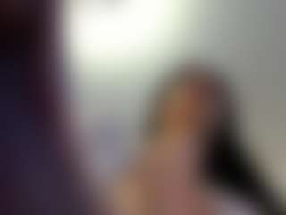 Naila's Live Sex Cam Show