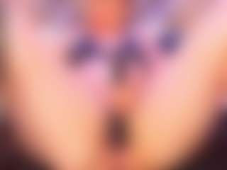 Live cam show with samanthahorny69 - Blonde Hair MILF on hornycams.live