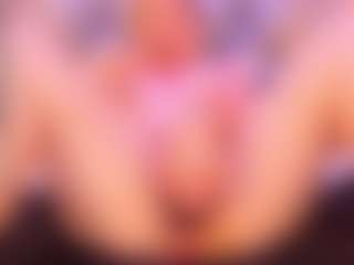Live cam show with samanthahorny69 - Camel Toe on studioflirtlive.com