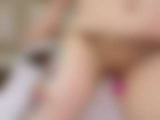 Live cam show with Bella-Jagger - Fit on madthumbs