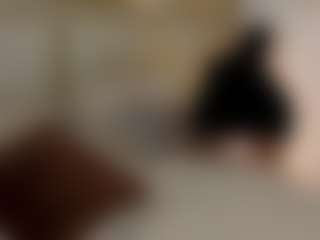 Live cam show with Bella-Jagger - Tease Black on Dare Cams