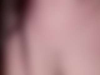 Live cam show with Bella-Jagger - Blowjob on camwithhim.com