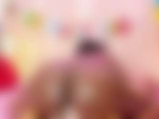 Live cam show with BritneyVega - Shaved Pussy on SquirtSoMuch