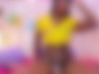 Live cam show with BritneyVega - Ebony Petite on Camsoda