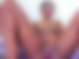 Live cam show with BritneyVega - Cowgirl on SquirtSoMuch