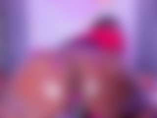 Live cam show with BritneyVega - Lovense on 1on1-livenow