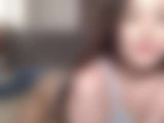 Live cam show with MeloeLili - Young Adult on Streamer API