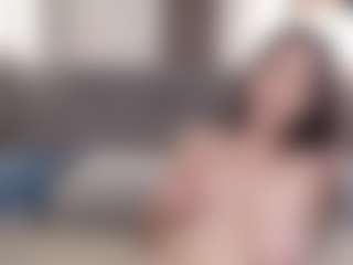 Live cam show with MeloeLili - Big Tits on Mixed Magazine Live