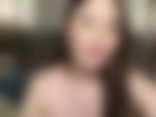 Live cam show with MeloeLili - Pornstar Skinny on googirlz