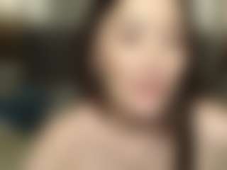 Live cam show with MeloeLili - Average on Streamer API