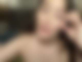 Live cam show with MeloeLili - Average on SpankPalCams