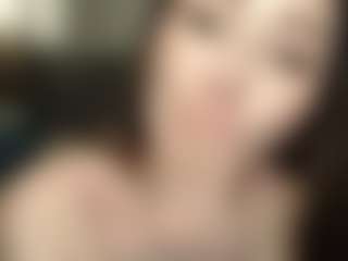 Live cam show with MeloeLili - Amateur on Camsoda